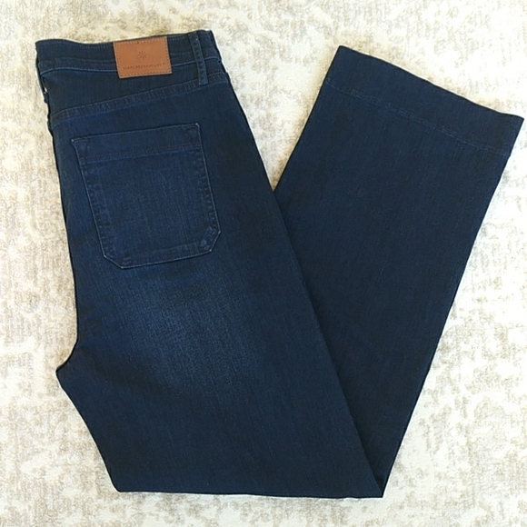 Isaac Mizrahi Live Distressed Cargo Jeans 18W Dk Indigo - Picture 2 of 16